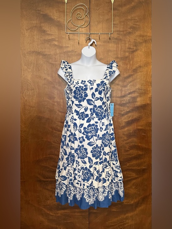 Draper James Dresses & Skirts - Draper James Floral Jacquard Flutter Sleeve Midi Dress Womens L Blue & Ivory NWT